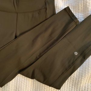 Lululemon kaki leggings with pockets